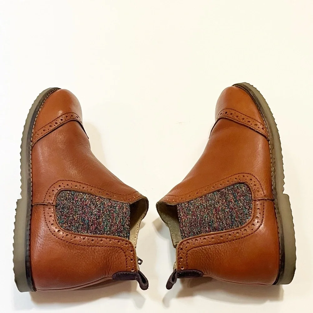 Mini Boden Brown Leather Brogue Chelsea Ankle Boots. Elastic Side. Youth 6
